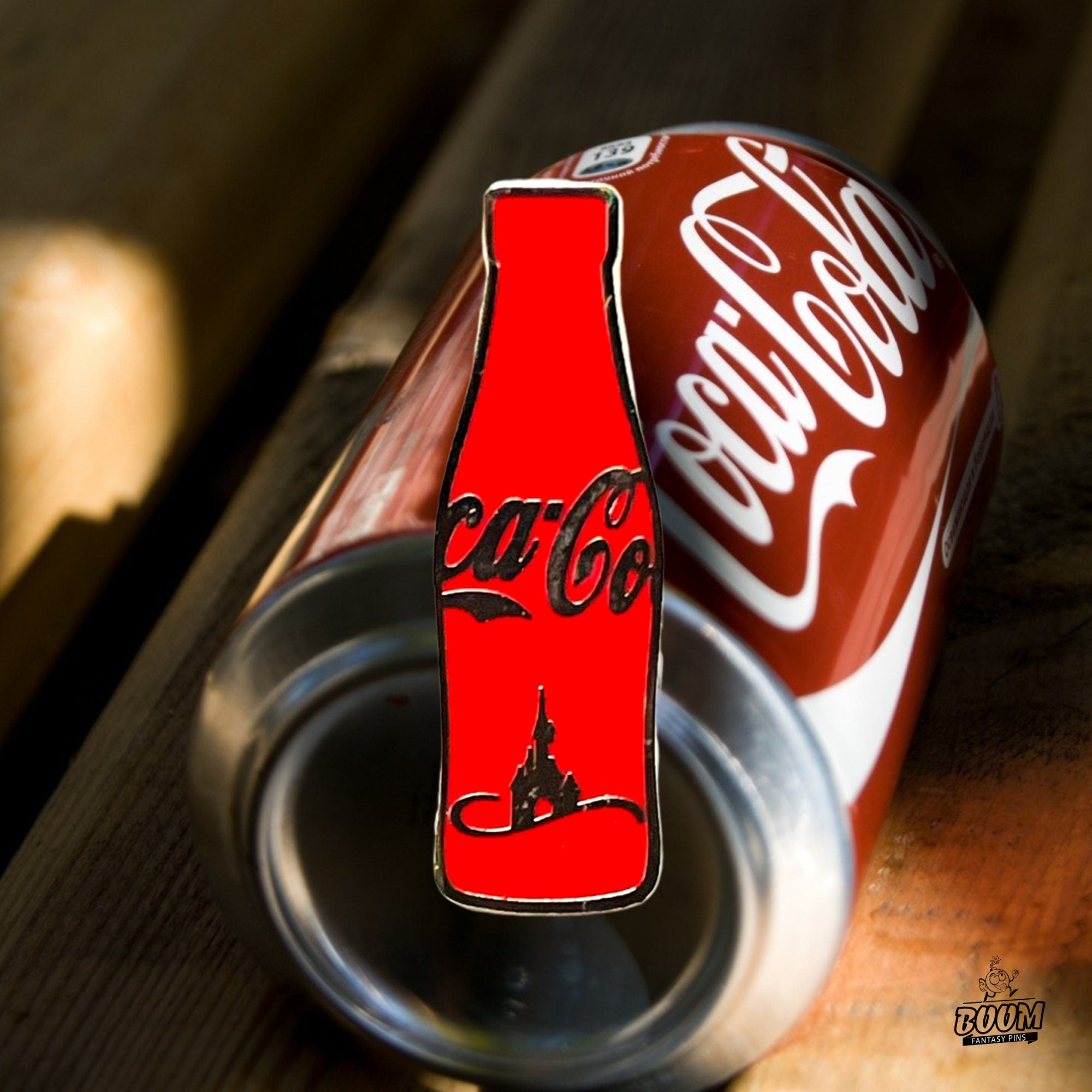 Pin – Botella clásica de Coca Cola de Coca Cola – Coca Cola Fantasy